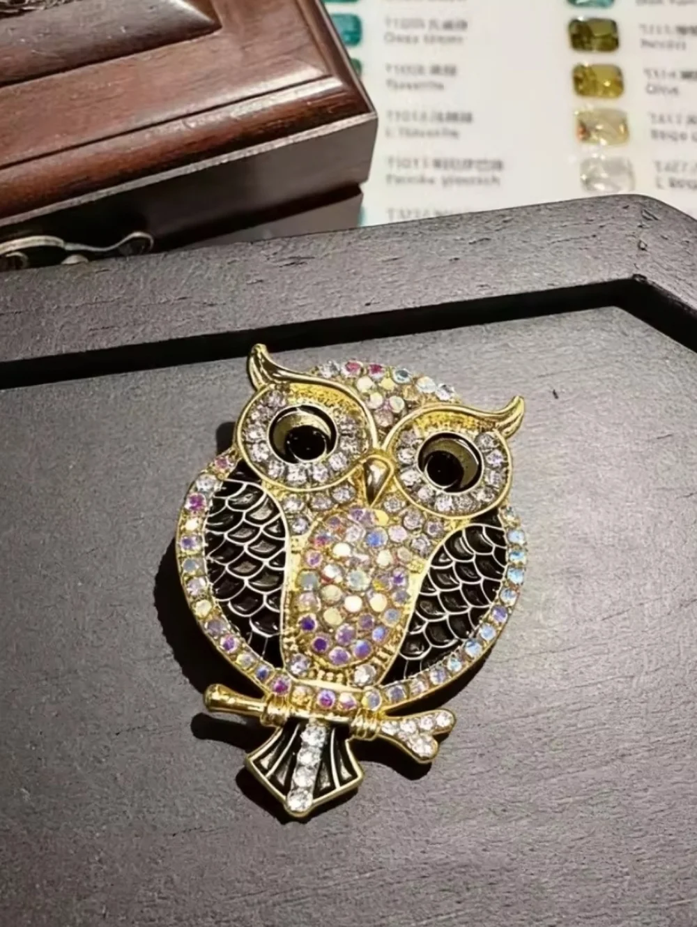 VQ Owl Brooch